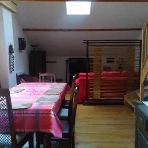 Appartement En Loft 50m2 Dans Maison Avec En Mezzanine Et Canapes Lits Dans Salon, Saint-Pierre-de-Chartreuse